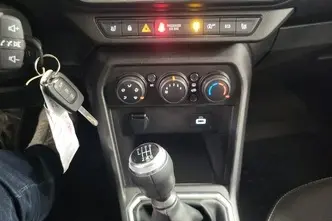 Dacia Sandero, 1.0, 67 kW, petrol, manual, front-wheel drive