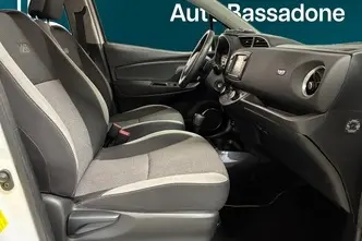 Toyota Yaris, 1.5, 82 kW, petrol, automatic, front-wheel drive