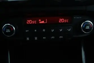 Kia Carens, 1.6, 99 kW, petrol, manual, front-wheel drive