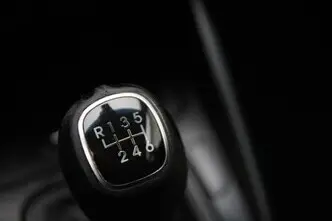 Kia Carens, 1.6, 99 kW, petrol, manual, front-wheel drive