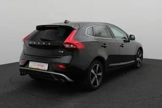 Volvo V40, 2.0, 140 kW, petrol, manual, front-wheel drive