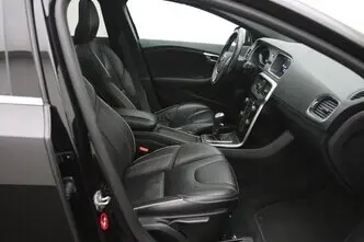 Volvo V40, 2.0, 140 kW, petrol, manual, front-wheel drive