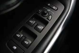 Volvo V40, 2.0, 140 kW, petrol, manual, front-wheel drive