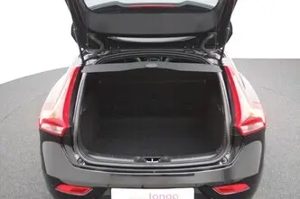 Volvo V40, 2.0, 140 kW, petrol, manual, front-wheel drive