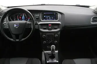 Volvo V40, 1.6, 84 kW, diesel, manual, front-wheel drive