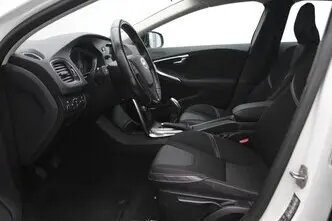 Volvo V40, 1.6, 84 kW, diesel, manual, front-wheel drive