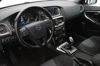 Volvo V40, 1.6, 84 kW, diesel, manual, front-wheel drive