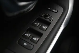 Volvo V40, 1.6, 84 kW, diesel, manual, front-wheel drive