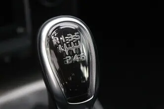 Volvo V40, 1.6, 84 kW, diesel, manual, front-wheel drive