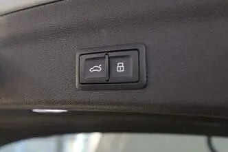 Audi A6, 2.0, 195 kW, plug-in hybrid, automatic, four-wheel drive