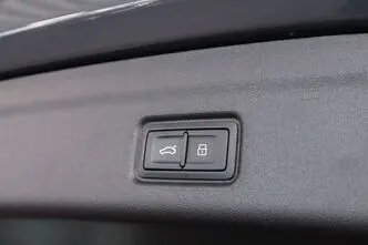 Audi Q6 e-tron, 120 kW, electric, automatic, four-wheel drive