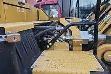 Caterpillar 320, 122 kW