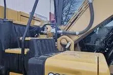 Caterpillar 320, 122 kW