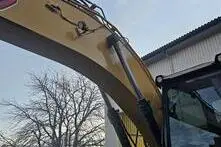 Caterpillar 320, 122 kW