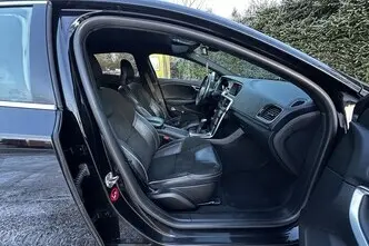 Volvo V40, 2.0, 88 kW, diesel, manual, front-wheel drive