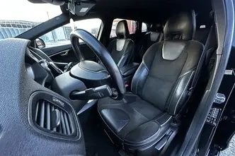 Volvo V40, 2.0, 88 kW, diesel, manual, front-wheel drive