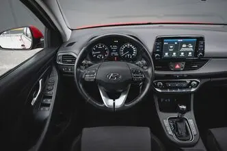 Hyundai i30, 1.4, 103 kW, bensiin, automaat, esivedu