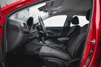 Hyundai i30, 1.4, 103 kW, bensiin, automaat, esivedu