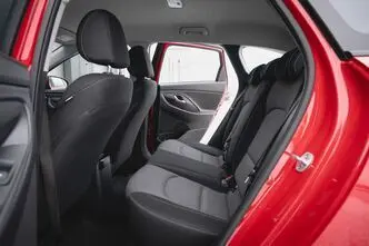 Hyundai i30, 1.4, 103 kW, bensiin, automaat, esivedu