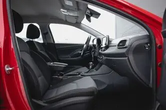 Hyundai i30, 1.4, 103 kW, bensiin, automaat, esivedu