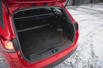 Hyundai i30, 1.4, 103 kW, bensiin, automaat, esivedu