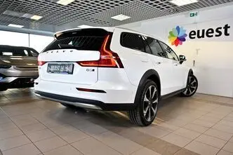Volvo V60 Cross Country, 2.0, 184 kW, hybrid, automatic, four-wheel drive