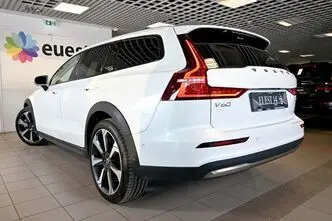 Volvo V60 Cross Country, 2.0, 184 kW, hybrid, automatic, four-wheel drive
