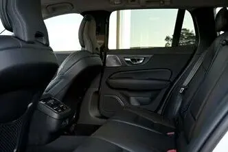 Volvo V60 Cross Country, 2.0, 184 kW, hybrid, automatic, four-wheel drive