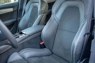 Volvo V90, 2.0, 335 kW, plug-in hybrid, automatic, four-wheel drive