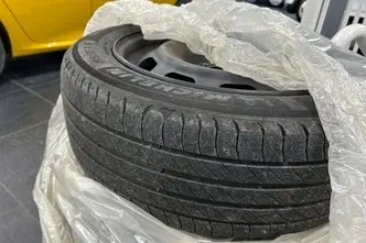 Peugeot 208, 1.2, 55 kW, бензин, механическая, передний привод