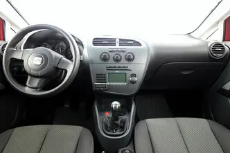 SEAT Leon, 1.6, 75 kW, petrol, manual, front-wheel drive