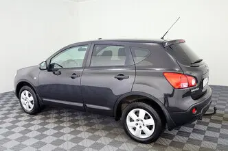 Nissan Qashqai, 2.0, 104 kW, petrol, manual, front-wheel drive