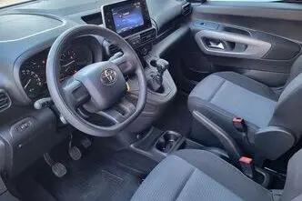 Toyota Proace City, 1.5, 75 kW, diesel, manual, front-wheel drive