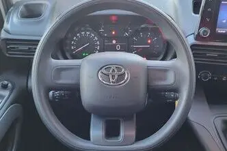 Toyota Proace City, 1.5, 75 kW, diesel, manual, front-wheel drive