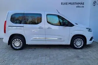 Toyota Proace City, 1.5, 75 kW, diesel, manual, front-wheel drive