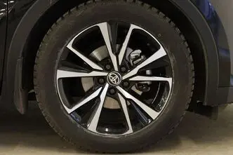 Toyota C-HR, 1.8, 72 kW, hybrid, automatic, front-wheel drive