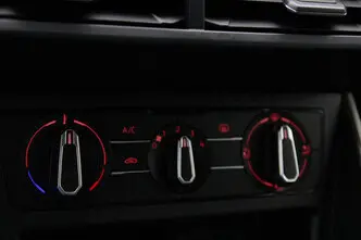 Volkswagen Polo, 1.0, 70 kW, бензин, механическая, передний привод