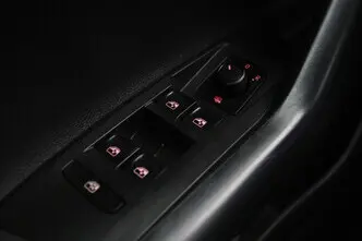 Volkswagen Polo, 1.0, 70 kW, бензин, механическая, передний привод