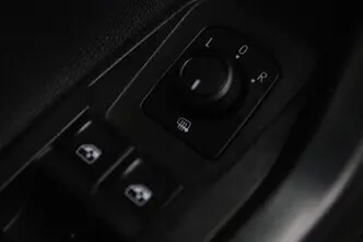 Volkswagen Polo, 1.0, 70 kW, бензин, механическая, передний привод