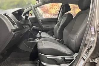 Hyundai i20, 1.2, 63 kW, petrol, manual, front-wheel drive