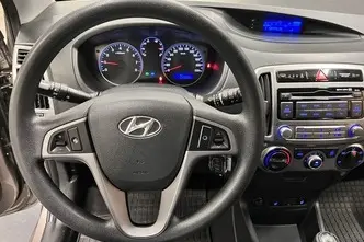 Hyundai i20, 1.2, 63 kW, petrol, manual, front-wheel drive