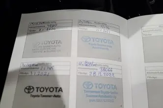 Toyota C-HR, 1.8, 90 kW, hybrid, automatic, front-wheel drive