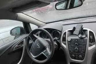 Opel Astra, 1.7, 92 kW, diesel, manual, front-wheel drive