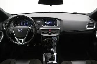 Volvo V40, 2.0, 88 kW, diesel, manual, front-wheel drive