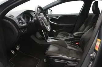 Volvo V40, 2.0, 88 kW, diesel, manual, front-wheel drive