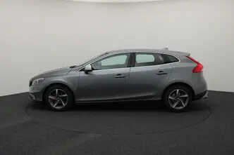 Volvo V40, 2.0, 88 kW, diesel, manual, front-wheel drive