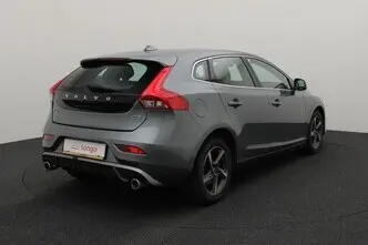 Volvo V40, 2.0, 88 kW, diesel, manual, front-wheel drive
