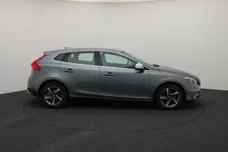 Volvo V40, 2.0, 88 kW, diesel, manual, front-wheel drive
