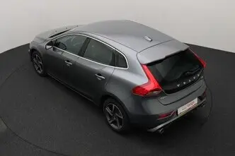 Volvo V40, 2.0, 88 kW, diesel, manual, front-wheel drive