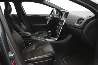 Volvo V40, 2.0, 88 kW, diesel, manual, front-wheel drive